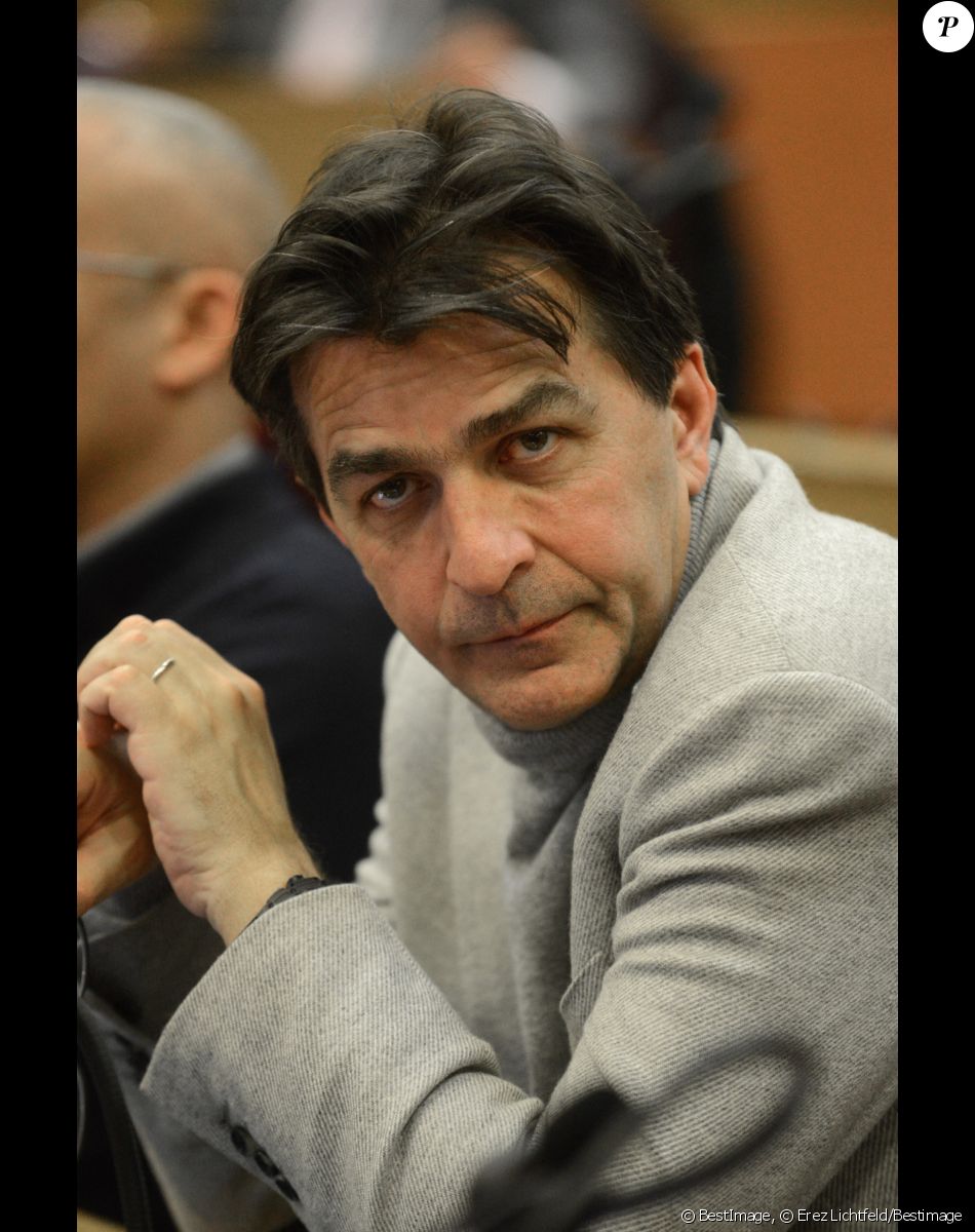 Info - Décès de Antoine Alléno, fils de Yannick Alléno, violemment percuté par un fuyard à bord d'un véhicule volé alors qu'il se trouvait sur son scooter à un feu rouge - Exclusif - Le célèbre Chef cuisinier Yannick Alléno - Signature de la charte du parcours de la Gastronomie de la Région Ile-de-France à l'Hémicycle Simone Veil à Paris le 27 mars 2019. © Erez Lichtfeld/Bestimage