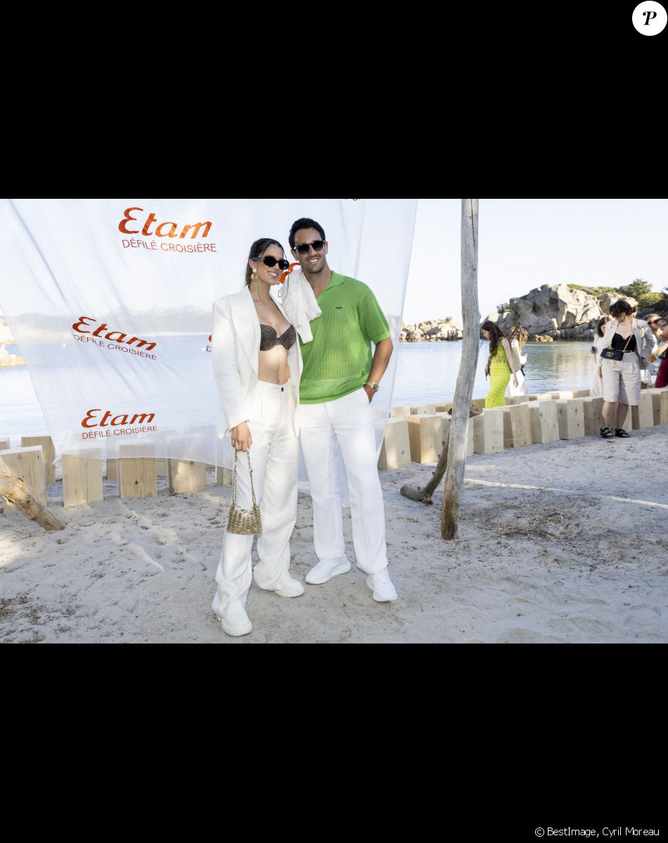 Iris Mittenaere et son compagnon Diego El Glaoui - Photocall lors du défilé Etam Croisière 2022 au Domaine de Murtoli, Corse le 12 mai 2022 © Cyril Moreau / Bestimage
