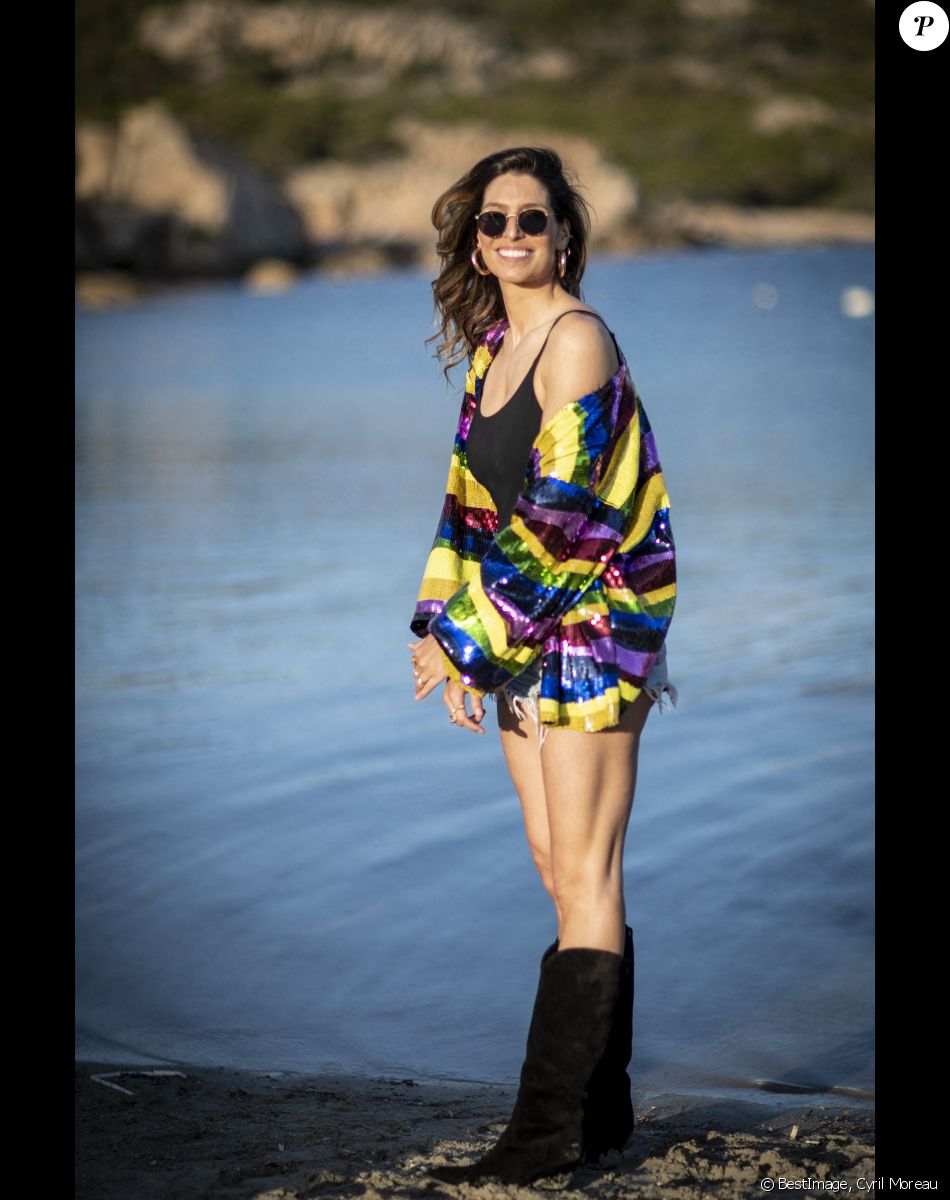 Laury Thilleman - Front row et people lors du défilé Etam Croisière 2022 au Domaine de Murtoli, Corse le 12 mai 2022. © Cyril Moreau / Bestimage