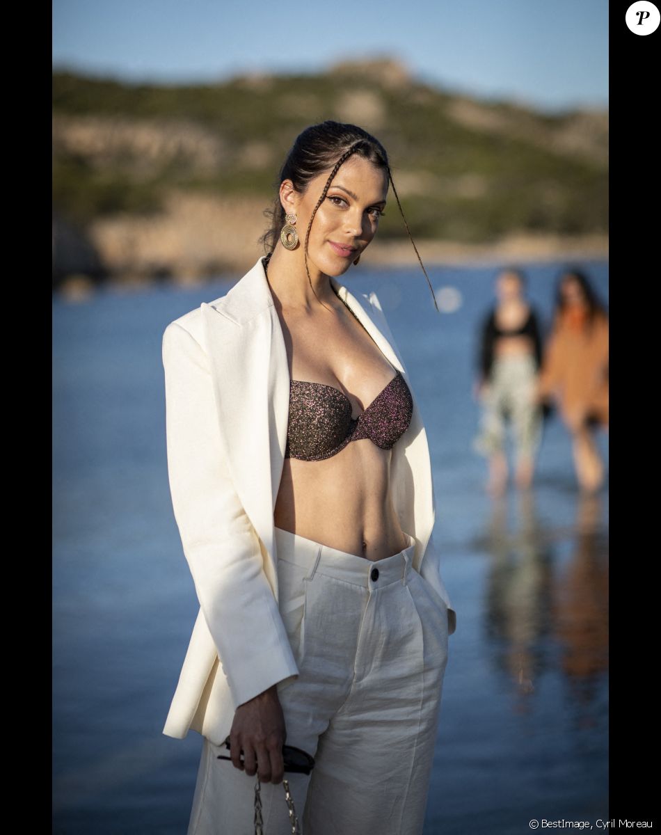 Iris Mittenaere - Front row et people lors du défilé Etam Croisière 2022 au Domaine de Murtoli, Corse le 12 mai 2022. © Cyril Moreau / Bestimage