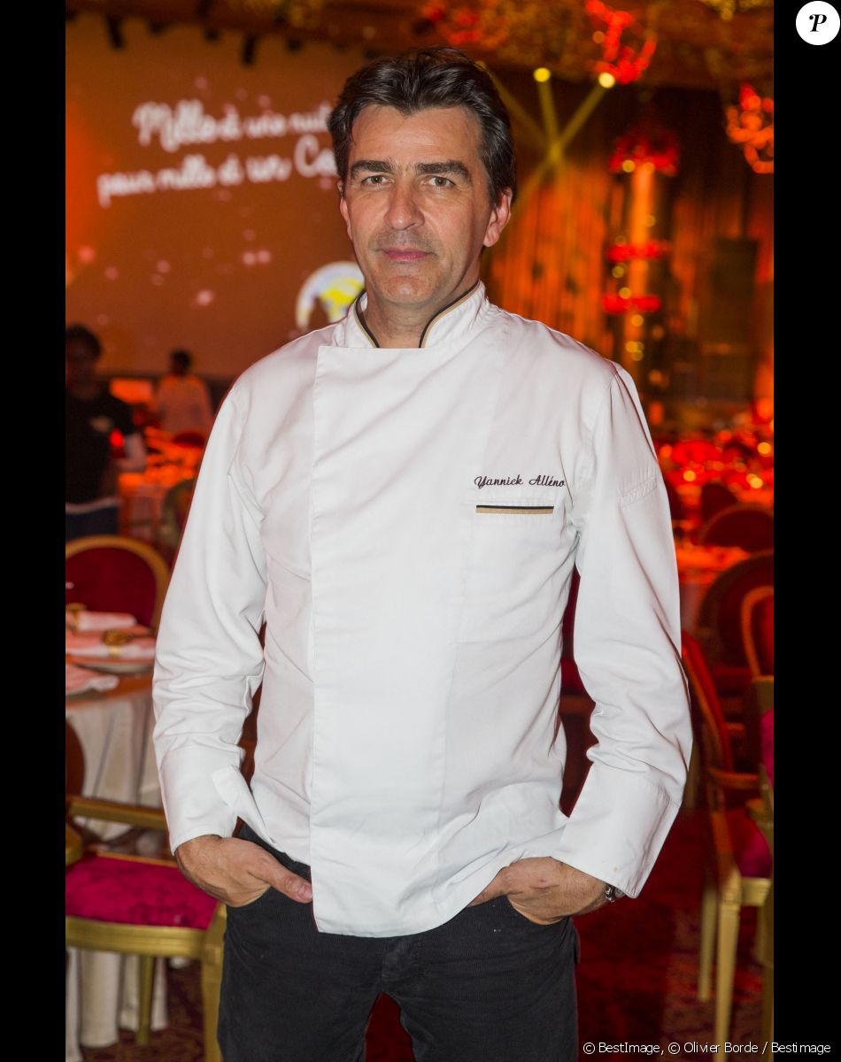 Exclusif - Yannick Alléno - Dîner de gala "Mille et Une Nuits pour Mille et Un Coeurs", organisé par Dominique Ouattara dans le cadre de sa fondation "Children of Africa", qui vient en aide aux enfants d'Afrique, dans les secteurs de la santé, de l'éducation, le social et les centres subventionnés, à Abidjan. Le 11 mars 2016 © Olivier Borde / Bestimage