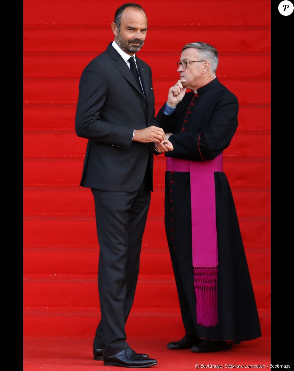Edouard Philippe - Arrivées en l'église Saint-Sulpice pour les obsèques de l'ancien président de la République Jacques Chirac à Paris. Un service solennel sera présidé par le président de la République. Le 30 septembre 2019 © Stéphane Lemouton / Bestimage