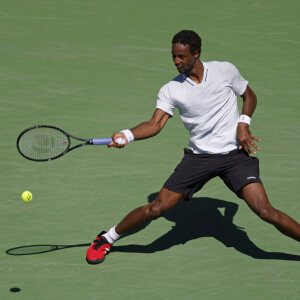 Gael Monfils face à Daniil Medvedev du tournoi "BNP Parisbas Open 2022" à Indian Wells, le 14 mars 2022. © Charles Baus/Cal Sport Media/Zuma Press/Bestimage