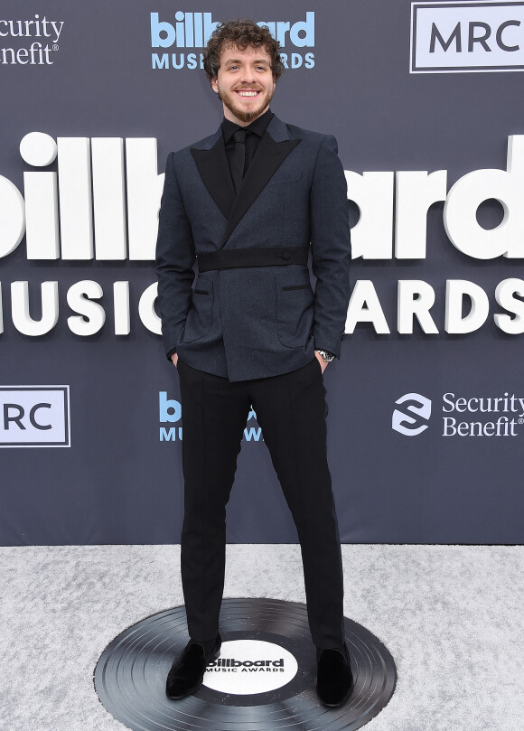 Jack Harlow au photocall de la soirée des "Billboard Music Awards 2022" à Los Angeles, le 15 mai 2022.