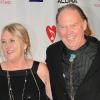 Les Musicares 2010 étaient consacrées à Neil Young, venu assister à cette soirée avec sa femme.