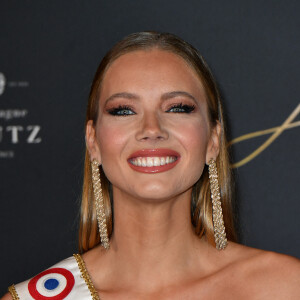 Amandine Petit (Miss France 2021) - Avant-Première du film "Aline" au Grand Rex à Paris le 25 octobre 2021. © Veeren/Bestimage