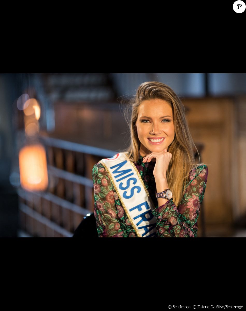 Miss France 2021 Amandine Petit lors de l'enregistrement de l'émission "Animaux Stars" présentée par Bernard Montiel qui sera diffusée le 6 mars 2021 à 17h30, à Paris, France, le 2 février 2021. © Tiziano Da Silva/Bestimage