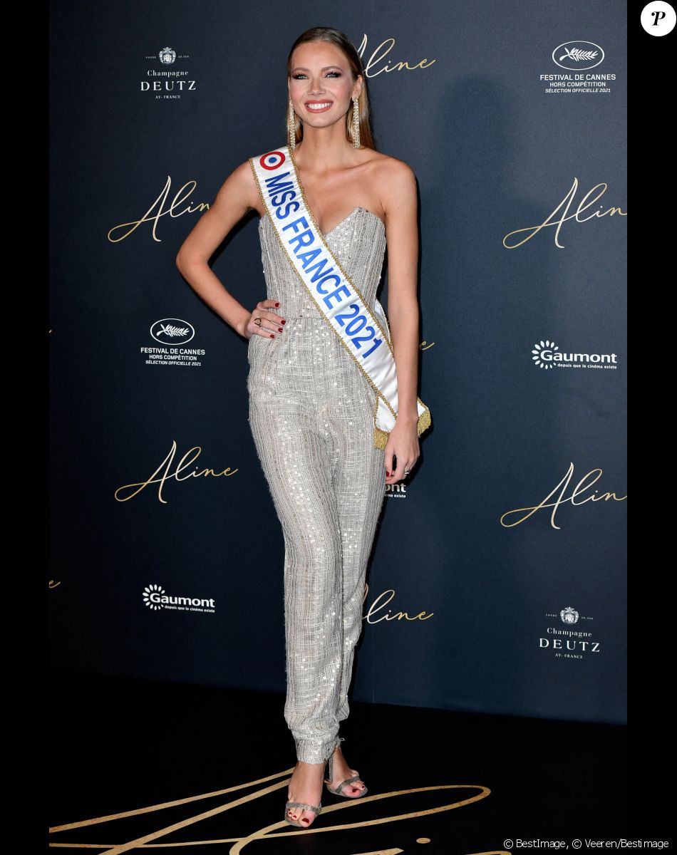 Amandine Petit (Miss France 2021) - Avant-Première du film "Aline" au Grand Rex à Paris le 25 octobre 2021. © Veeren/Bestimage