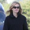 Julia Roberts repart seule de l'aéroport de Los Angeles