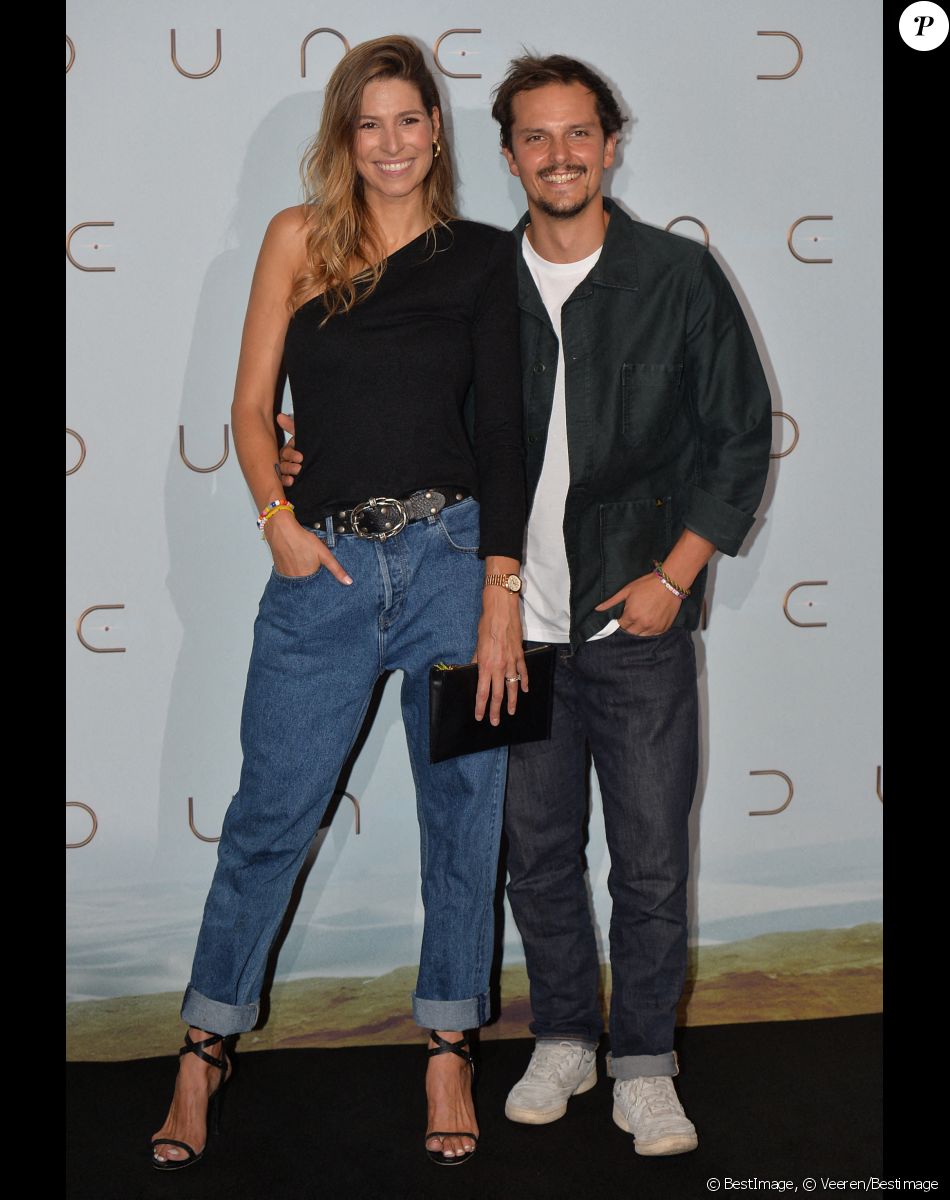 Juan Arbelaez et sa femme Laury Thilleman - Projection du film "Dune" au cinéma Le Grand Rex à Paris © Veeren/Bestimage