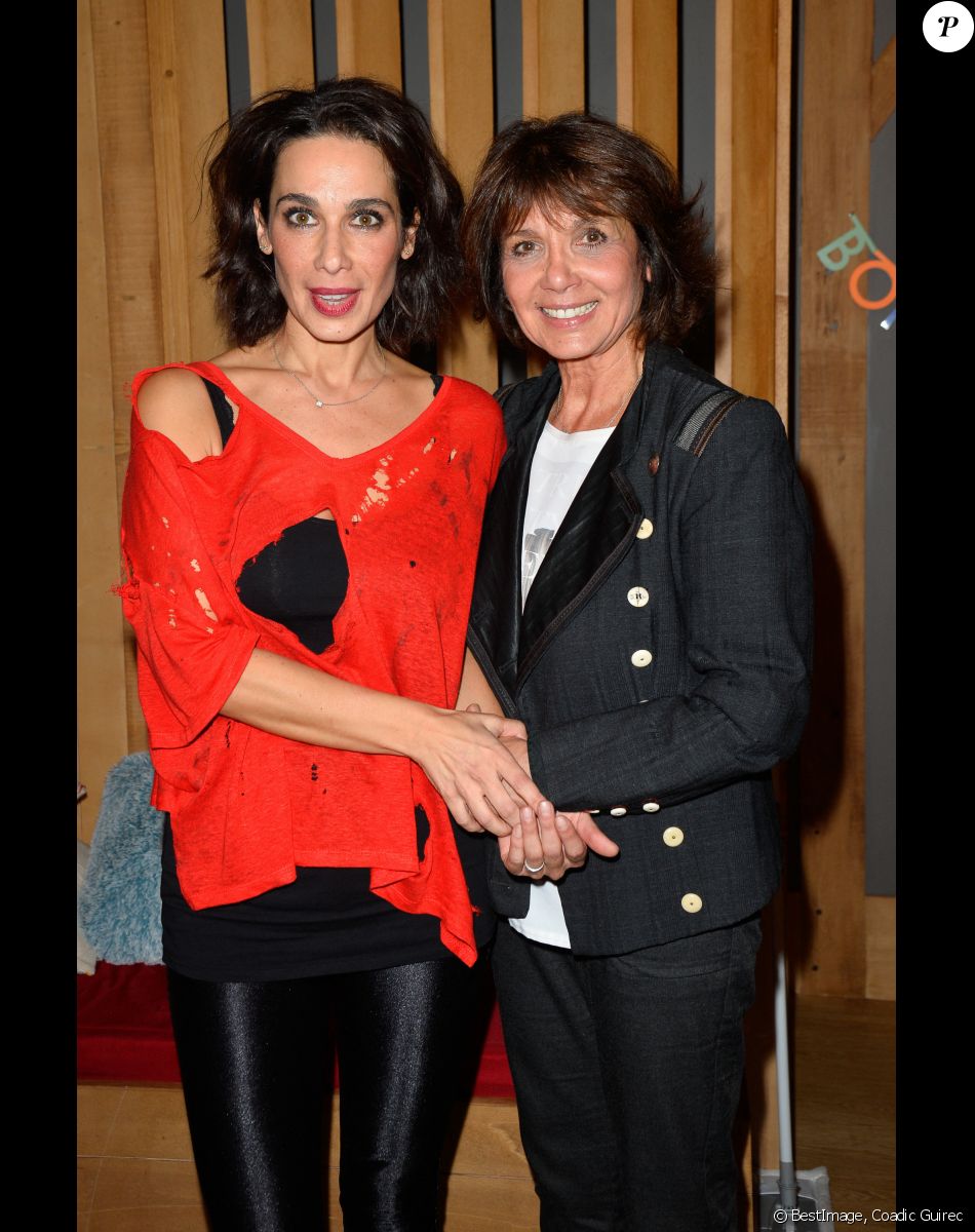 Exclusif - Stéphanie Fugain et sa fille Marie - Représentation de la pièce "Bouquet Final" au profit de l'association Laurette Fugain au théâtre de la Comédie-Caumartin à Paris, France, le 12 octobre 2017. La recette de la représentation est reversée au profit de l'association Laurette Fugain. © Coadic Guirec/Bestimage
