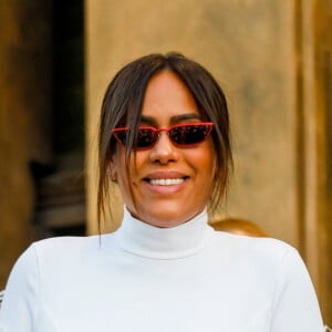 Amel Bent, enceinte, à la sortie du défilé femme Giambattista Valli Automne/Hiver 2022/2023 lors de la Fashion Week de Paris, France, le 7 mars 2022. © Veeren-Clovis/Bestimage  Celebs leaving the at the Giambattista Valli Women's Fall/Winter 2022/2023 show during Paris Fashion Week in Paris, France, on March 7, 2022. 