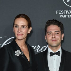 Julia Roberts, Xavier Dolan - Photocall de la soirée des "Trophées Chopard 2022" lors du 75ème festival du film de Cannes © Olivier Borde / Bestimage