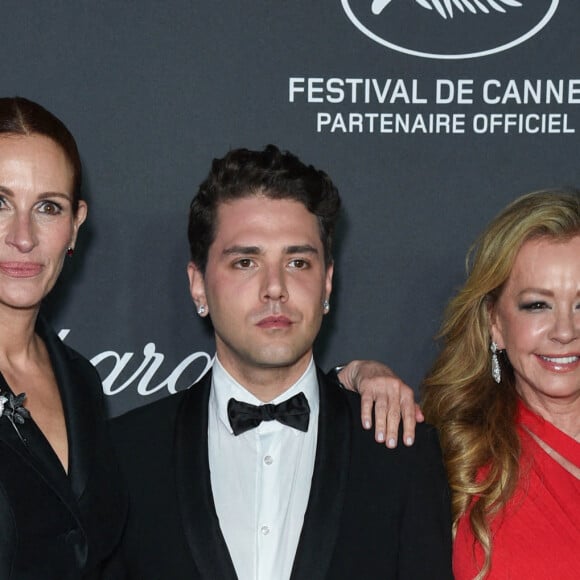 Julia Roberts, Xavier Dolan, Caroline Scheufele - Photocall de la soirée des "Trophées Chopard 2022" lors du 75ème festival du film de Cannes. Le 19 mai 2022 © Olivier Borde / Bestimage