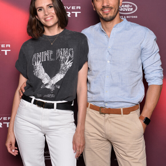 Louise Monot et son compagnon Samir Boitard - Phototocall de la présentation du nouveau Range Rover Sport à Paris le 19 mai 2022. © Veeren/Bestimage 