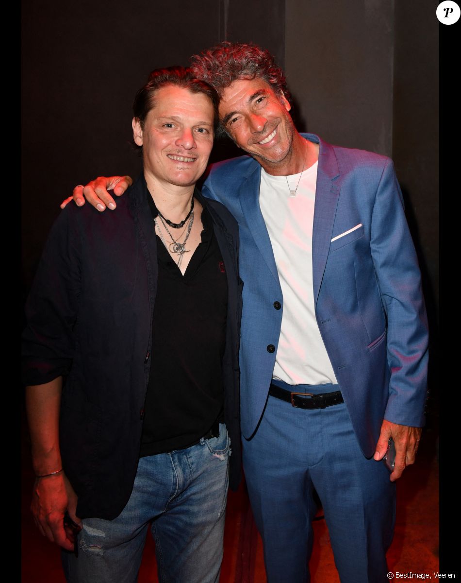 Bénabar et Eric Lavaine - Soirée de lancement du nouveau Range Rover Sport à Paris le 19 mai 2022 . © Veeren/Bestimage