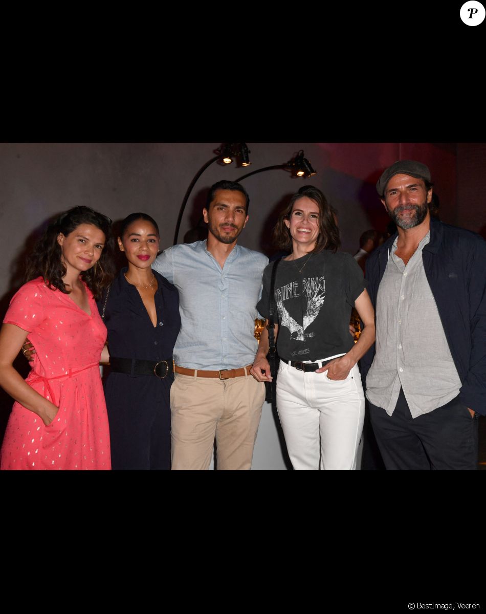 Stéphanie Pasterkamp, Aurélie Konaté, Louise Monot, son compagnon Samir Boitard et Grégory Fitoussi - Soirée de lancement du nouveau Range Rover Sport à Paris le 19 mai 2022 . © Veeren/Bestimage