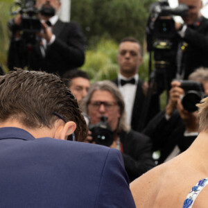 Sam Webb, Sharon Stone, Adam Senn - Montée des marches du film " Les Amandiers " lors du 75ème Festival International du Film de Cannes. Le 22 mai 2022 © Olivier Borde / Bestimage 