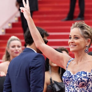 Sharon Stone - Montée des marches du film " Les Amandiers " lors du 75ème Festival International du Film de Cannes. Le 22 mai 2022 © Olivier Borde / Bestimage 