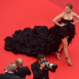 Urvashi Rautel - Montée des marches du film " Les Amandiers " lors du 75ème Festival International du Film de Cannes. Le 22 mai 2022 © Giancarlo Gorassini / Bestimage 