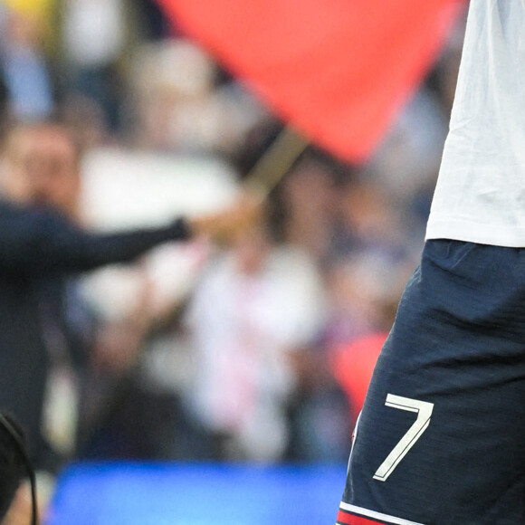 Kylian Mbappé Je reste lors du match de Ligue 1 Uber Eats "PSG - Metz (5-0)" au Parc des Princes à Paris, le 21 mai 2022.