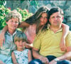 Laetitia Casta, ses parents et sa soeur Marie-Ange en 1994.