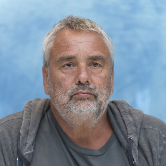 Luc Besson à la conférence de presse de "Valérian et la Cité des milles planètes" à l'hôtel Four Seasons de Beverly Hills. Los Angeles, le 30 juin 2017. 