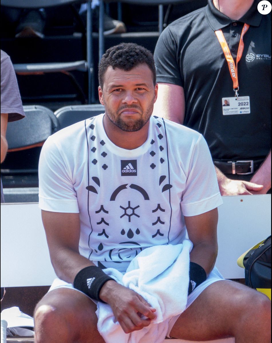 Jo-Wilfried Tsonga éliminé par le Slovaque Alex Molcan (6-4, 6-4) lors de l'Open Parc d'Auvergne Rhône Alpes à Lyon. © Sandrine Thesillat / Panoramic / Bestimage