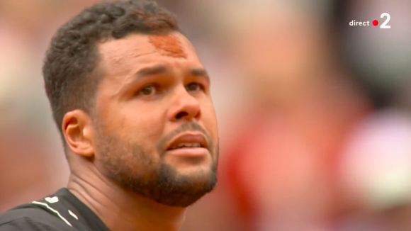 Jo-Wilfried Tsonga, en larmes, met fin à sa carrière : sa femme et ses enfants présents à Roland-Garros