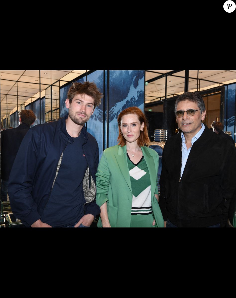 Exclusif - Victor Meutelet, Audrey Fleurot et Pascal Elbé - Lancement des nouveaux parfums Moncler sur l'avenue des Champs-Élysées à Paris, le 22 avril 2022. © Rachid Bellak/Bestimage