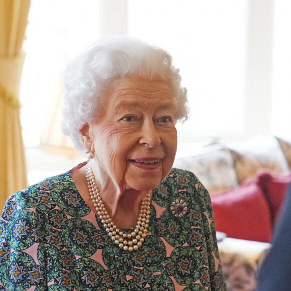 La reine Elisabeth II d'Angleterre s'exprime lors d'une audience au château de Windsor le 16 février 2022.