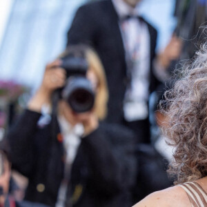 Andie MacDowell - Montée des marches du film " Un petit frère " lors du 75ème Festival International du Film de Cannes. Le 27 mai 2022 © Olivier Borde / Bestimage 