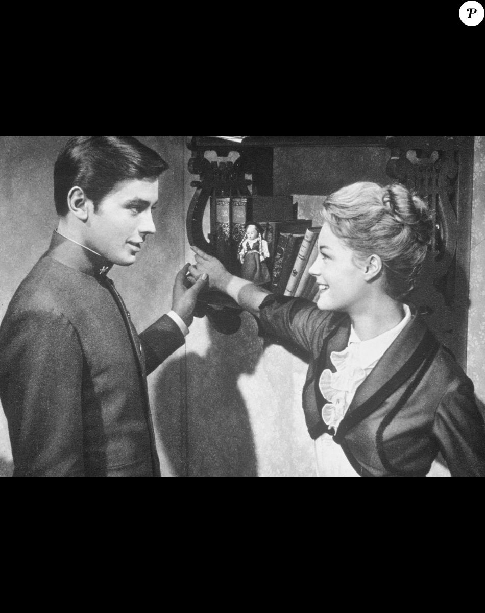 Info ( Le 29 mai 2022 marquera les 40 ans de la mort de Romy Schneider) - Info du 02/05/2021 ( Alain Delon, le retour - L'acteur - en retrait depuis un AVC il y a 2 ans- prépare en secret son retour médiatique
