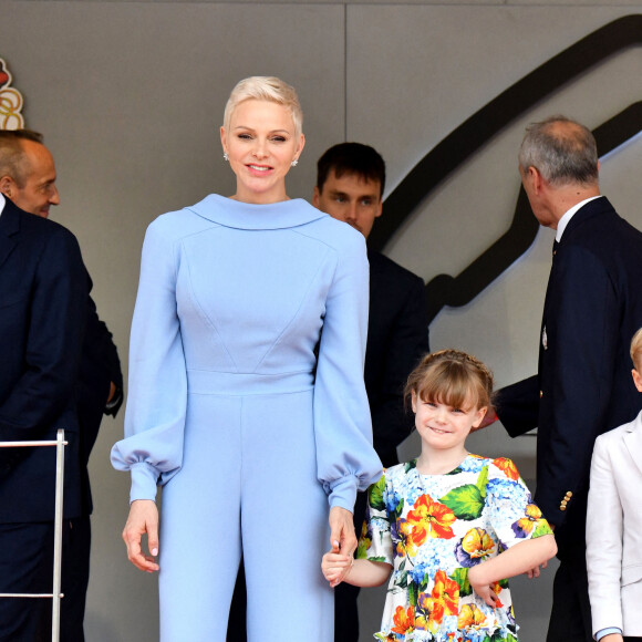 La princesse Charlene de Monaco et la princesse Gabriella de Monaco, comtesse de Carladès lors du Grand Prix de Monaco 2022 de F1, à Monaco, le 29 mai 2022. © Bruno Bebert/Bestimage