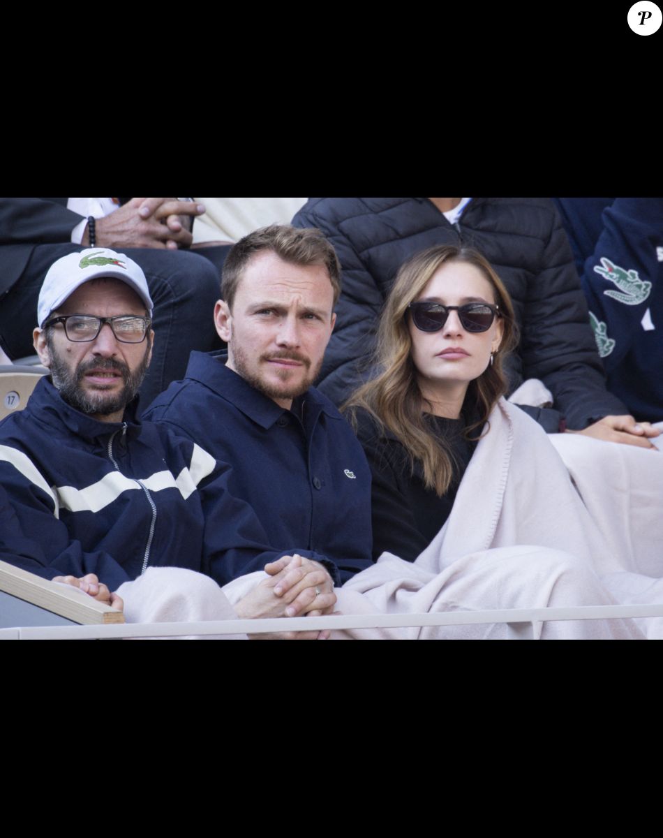 Roby Schinasi et Emma Simonsen - People dans les tribunes lors des Internationaux de France de Tennis de Roland Garros 2022 à Paris le 29 mai 2022. © Cyril Moreau/Bestimage