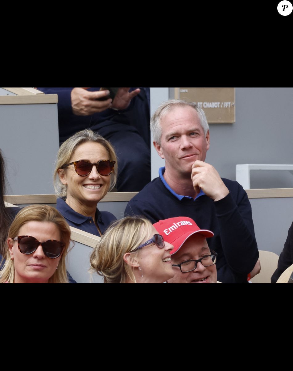 Anne-Sophie Lapix et Julien Arnaud - People dans les tribunes lors des Internationaux de France de Tennis de Roland Garros 2022 à Paris le 29 mai 2022. © Cyril Moreau/Bestimage