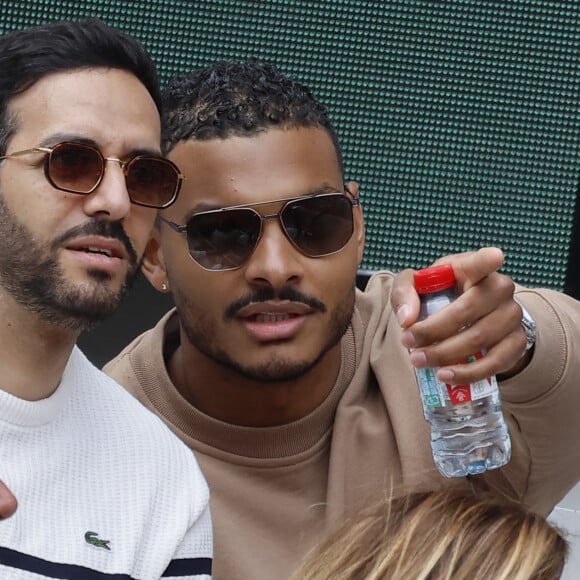 Tarek Boudali - People dans les tribunes lors des Internationaux de France de Tennis de Roland Garros 2022 à Paris le 29 mai 2022. © Cyril Moreau/Bestimage