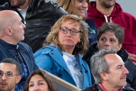 Julie Ferrier - People dans les tribunes lors des Internationaux de France de Tennis de Roland Garros 2022 à Paris le 29 mai 2022.