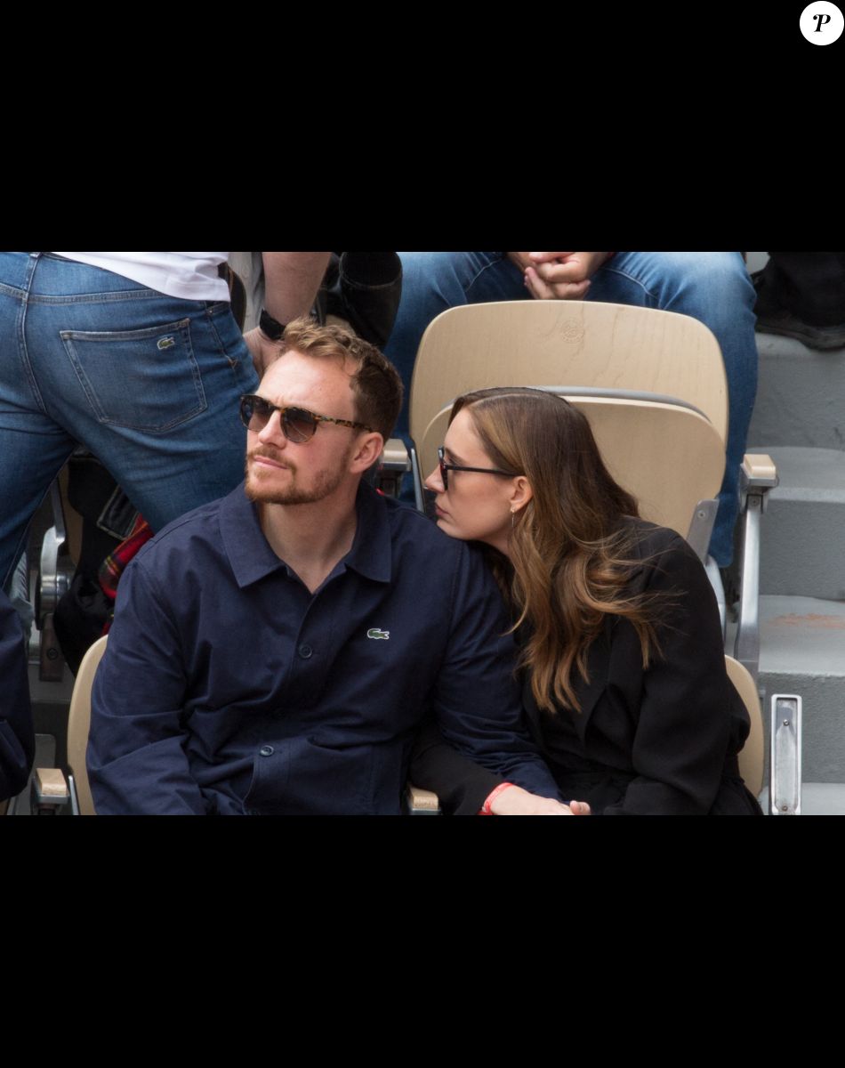 Roby Schinasi et sa compagne Maja Simonsen - People dans les tribunes lors des Internationaux de France de Tennis de Roland Garros 2022 à Paris le 29 mai 2022.