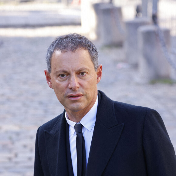 Marc-Olivier Fogiel - Arrivées à la messe funéraire en hommage à Bernard Tapie en l'église Saint-Germain-des-Prés à Paris. Le 6 octobre 2021 © Jacovides-Moreau / Bestimage