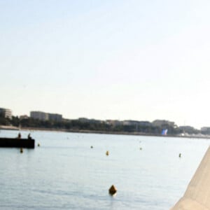 Sonia Rolland de la série TROPIQUES CRIMINELS - Photocalls sur le ponton de l'hôtel Barrière Le Majestic lors de la 4ème édition de Canneseries au Palais des Festivals à Cannes. Le 13 octobre 2021 © Christophe Aubert via Bestimage 