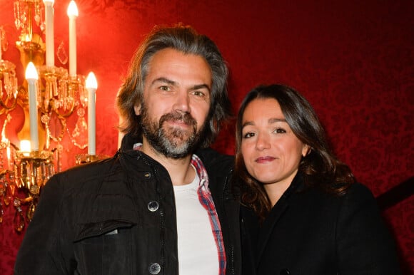 Aymeric Caron et sa compagne Fanny - Générale de la pièce "A droite, à gauche" au Théâtre des Variétés à Paris le 12 octobre 2016. © Coadic Guirec/Bestimage