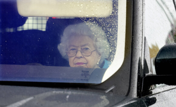 La reine Elisabeth II d'Angleterre est de retour au château de Windsor après avoir passé quatre jours à Balmoral