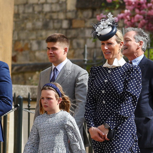 Mike et Zara Tindall avec leur fille Mia - La famille royale britannique quitte la chapelle Saint-Georges de Windsor après la messe de Pâques, le 17 avril 2022. 