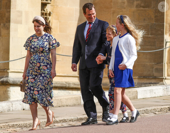 La princesse Eugenie d'York, Peter Philips et ses filles Isla and Savannah - La famille royale britannique quitte la chapelle Saint-Georges de Windsor après la messe de Pâques, le 17 avril 2022. 