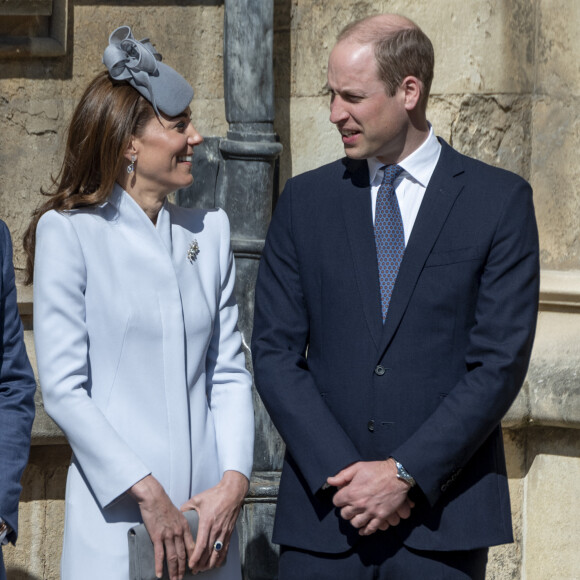 Le prince William, duc de Cambridge, et Catherine (Kate) Middleton, duchesse de Cambridge, arrivent pour assister à la messe de Pâques à la chapelle Saint-Georges du château de Windsor, le 21 avril 2119. 