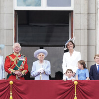 Louis de Cambridge boudeur sur le balcon : Kate Middleton recadre le prince turbulent !
