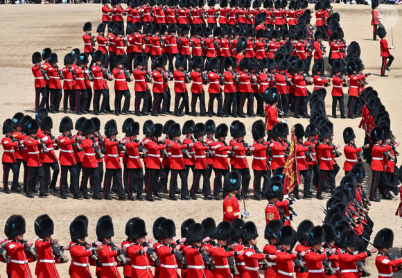 Illustration de la parade militaire "Trooping the Colour" dans le cadre de la célébration du jubilé de platine (70 ans de règne) de la reine Elizabeth II à Londres, le 2 juin 2022. 