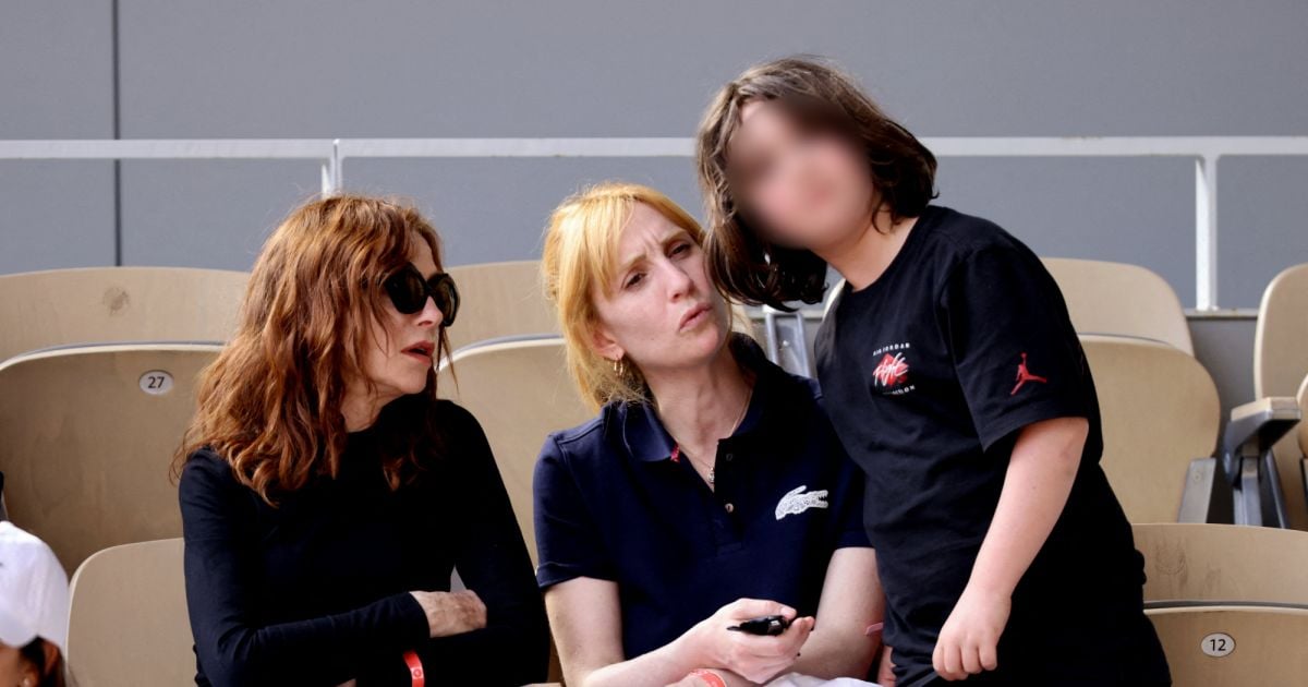 Isabelle Huppert avec sa fille Isabelle Huppert et son petit fils