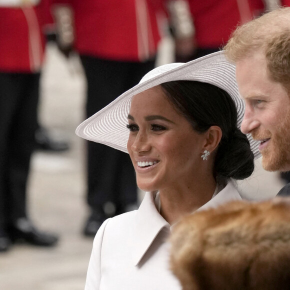 Le prince Harry et Meghan Markle - Les membres de la famille royale et les invités lors de la messe du jubilé, célébrée à la cathédrale Saint-Paul de Londres, le 3 juin 2022. © Avalon/Panoramic/Bestimage